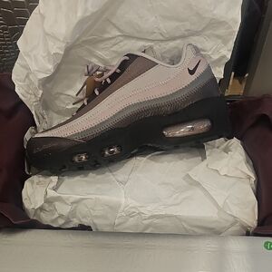 Nike Women's Air Max 95 - Dark Violet/Burgundy Ash